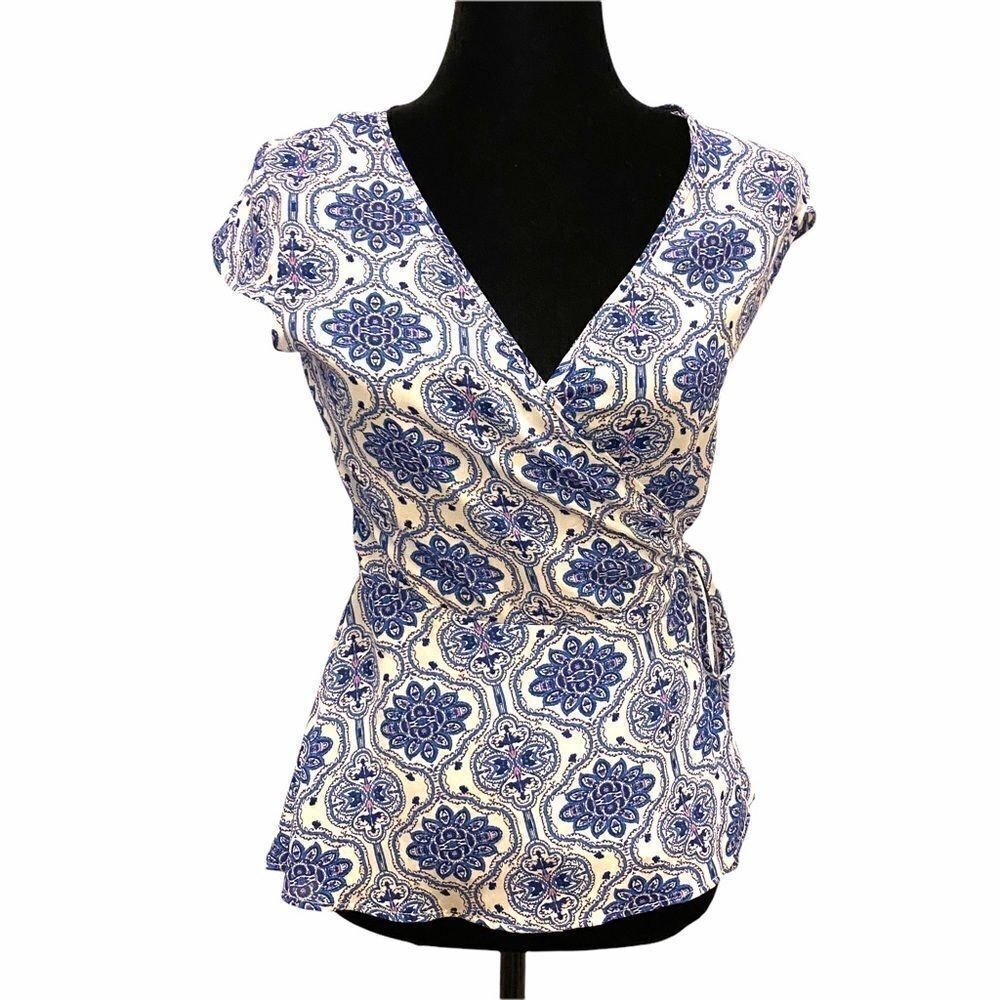 Pink Rose Blue and White Geometric Print Faux Wrap Top‎ Size Small